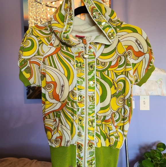 Apple Bottom Zip Up - Picture 1 of 6